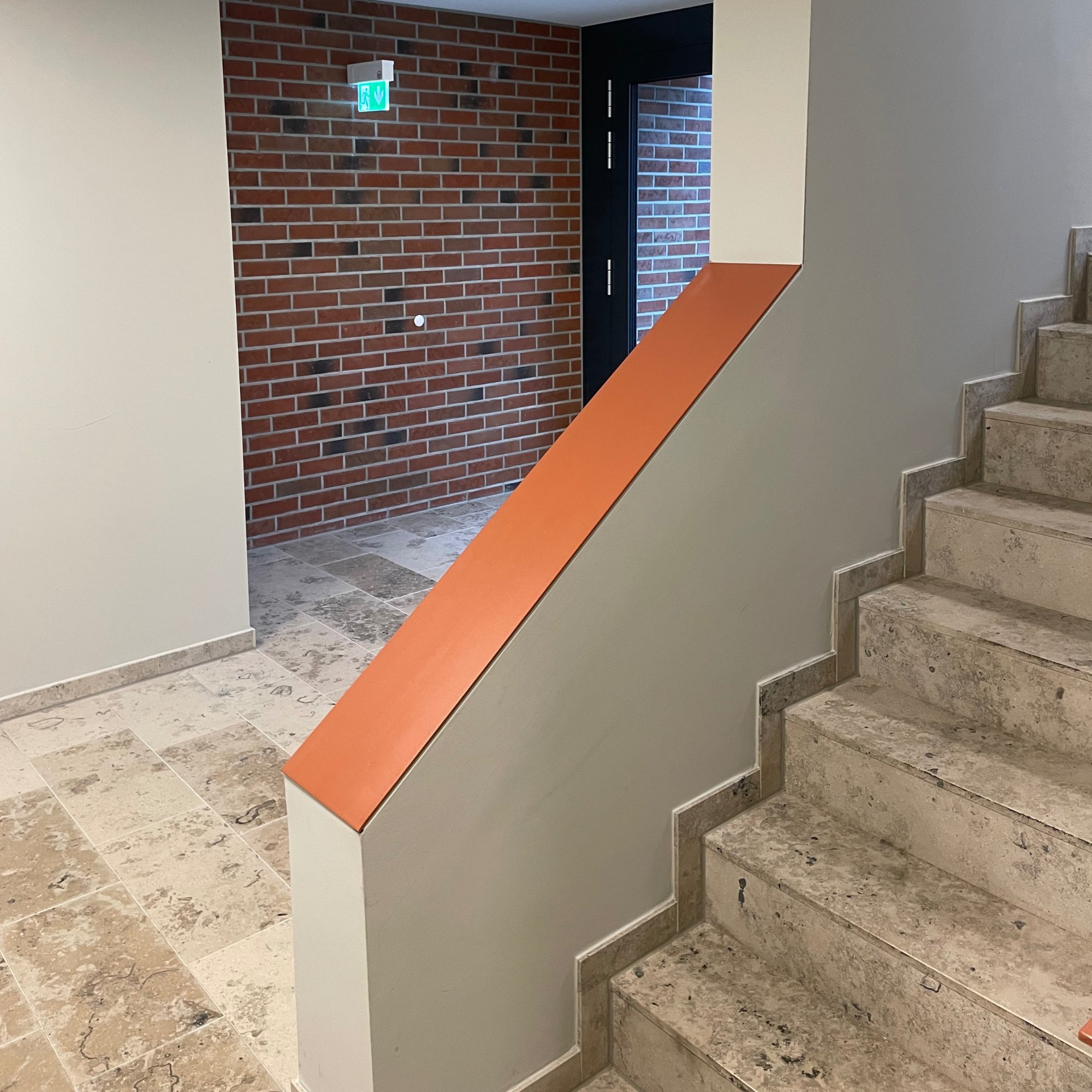 Treppenhaus mit Backsteindetail